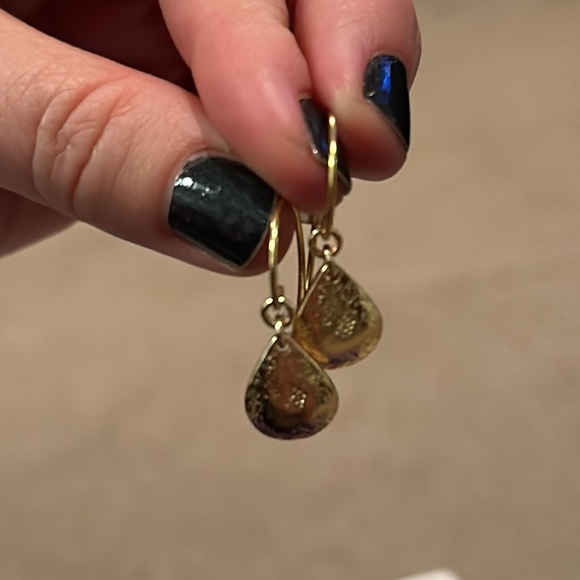 Stella & Dot earrings - Picture 2 of 2